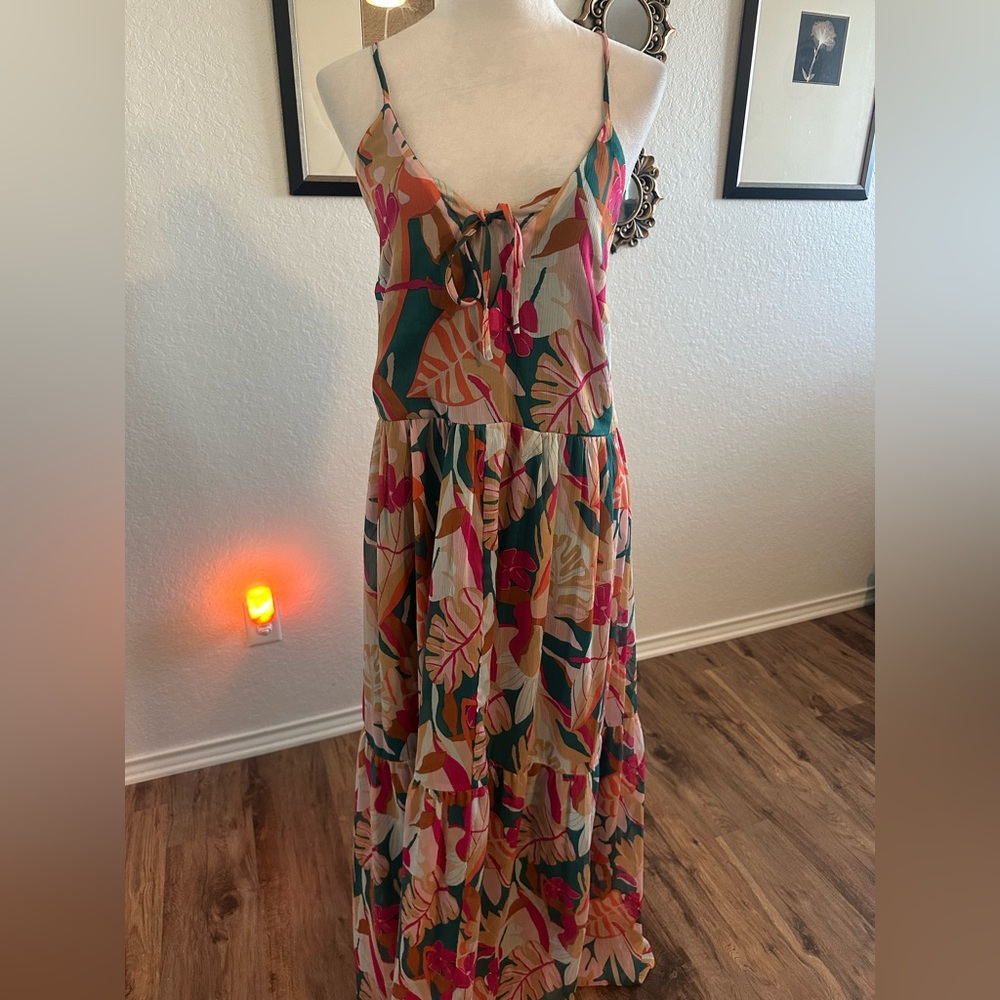 Floral Bohemian Maxi Dress 🌺 - Picture 3 of 6